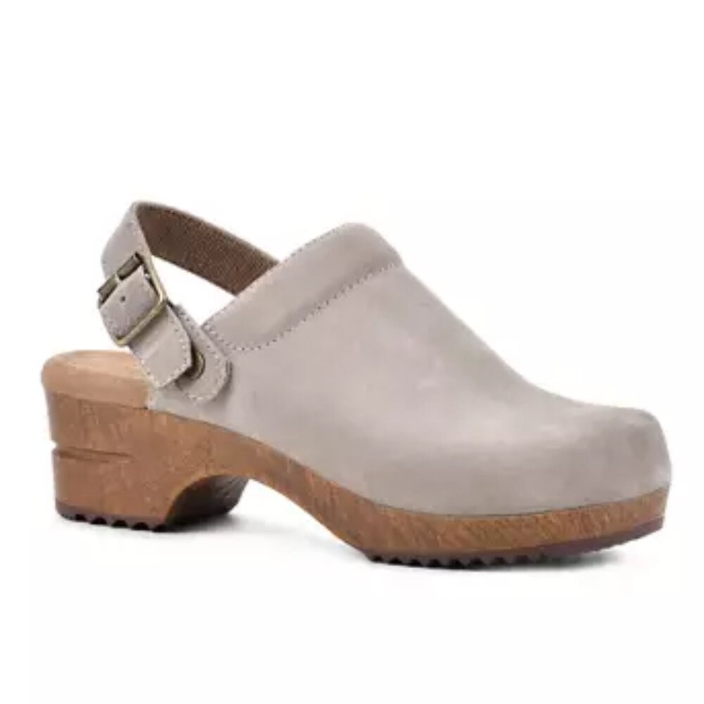 White Mountain Being Clogs